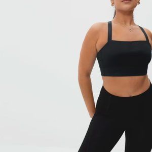 Everlane The Perform Cropped Top
